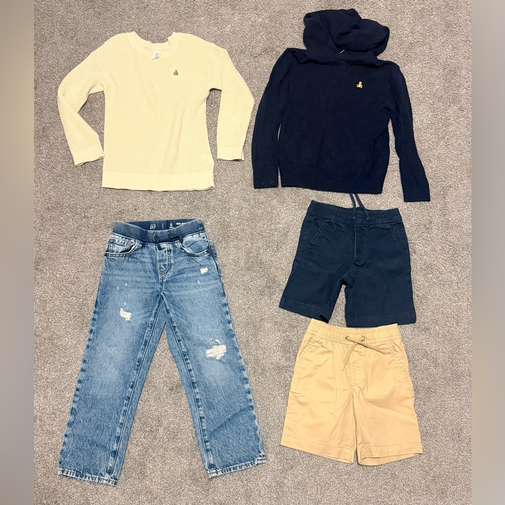 GAP Spring Size 5 Jeans Shorts Sweater Bundle Of 5 Boys